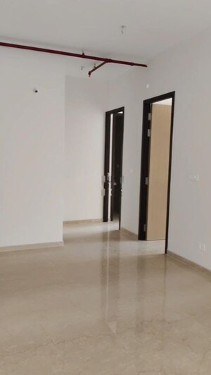 Room in 2 BHK Apartment at Adani Ten BKC, Bandra East – for Rent