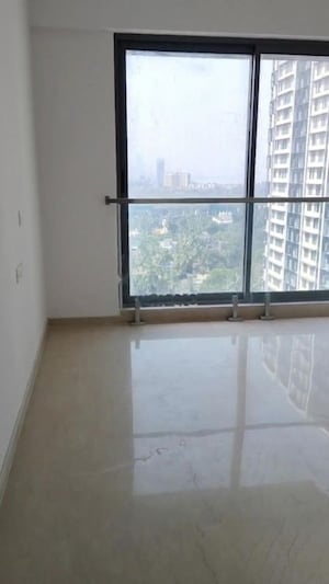 Room in 2 BHK Apartment at Adani Ten BKC, Bandra East – for Rent