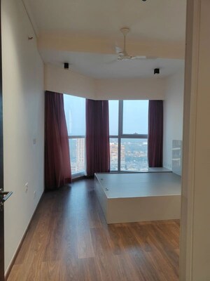 Room in 4 BHK Apartment at Bombay Realty Island City Center ICC, Wadala – for Sale