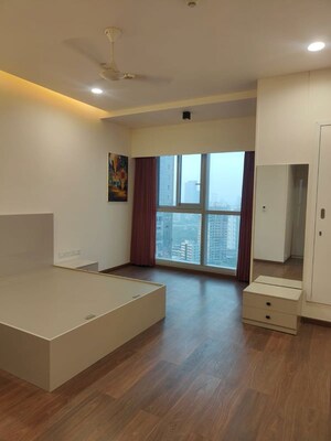 Room in 4 BHK Apartment at Bombay Realty Island City Center ICC, Wadala – for Sale
