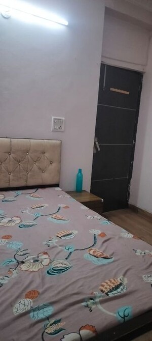 Furnished Amenities in 1 BHK Builder Floor at Saket – for Rent
