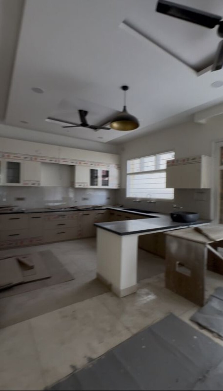 Kitchen, sector 6 6 Bedroom 4600 Sq.Ft. Independent House In Sector 6 Panchkula 10637467