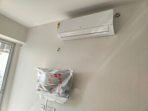 Furnished Amenities in 1 BHK Apartment at Godrej Golf Link Villas, Sector 27 Yamuna Expressway – for Rent
