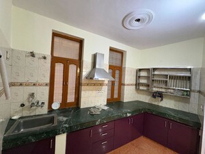 Kitchen in 2 BHK Builder Floor at Sector 39 – for Rent