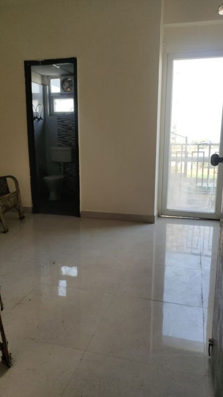 Room, signature-global-the-roselia 2 Bedroom 569 Sq.Ft. Apartment In Sector 95a Gurgaon 10637517