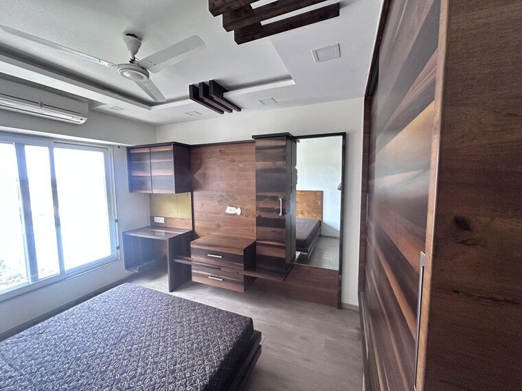 Team Area, kanakia-paris 2.5 Bedroom 1155 Sq.Ft. Apartment In Bandra East Mumbai 10637519