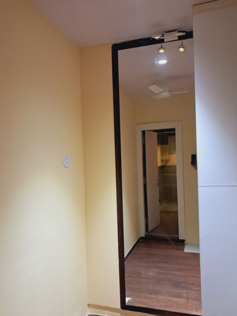 Room, mayfair-garden Commercial Office Space 2500 Sq.Ft. In Banjara Hills Hyderabad 10637511