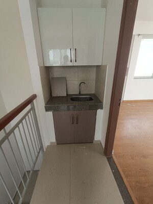 Kitchen in 4 BHK Villa at Godrej Golf Link Villas, Sector 27 Yamuna Expressway – for Rent