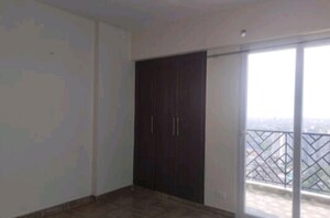 Room in 3 BHK Apartment at Saya Gold Avenue, Vaibhav Khand – for Rent