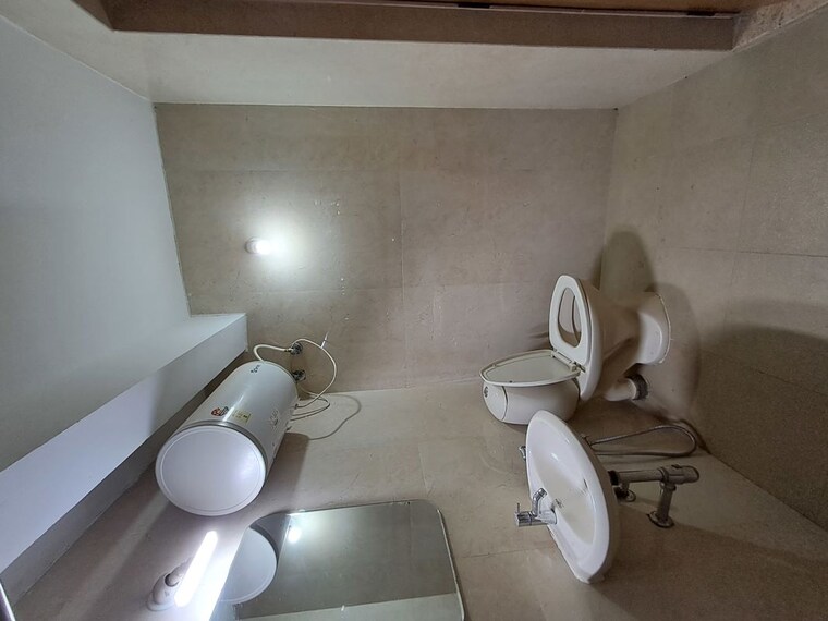 Bathroom, hsr layout 3 Bedroom 2100 Sq.Ft. Builder Floor In Hsr Layout Bangalore 10637518