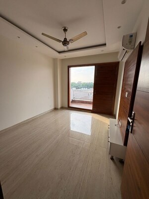 3 BHK Builder Floor For Rent in Sector 15