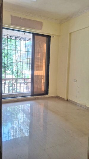 Room in 1 BHK Apartment at Divine Solitaire, Ulwe – for Rent