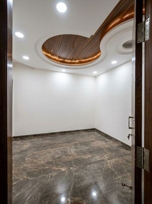 Bathroom in 4 BHK Builder Floor at Rohini Sector 7 – for Sale