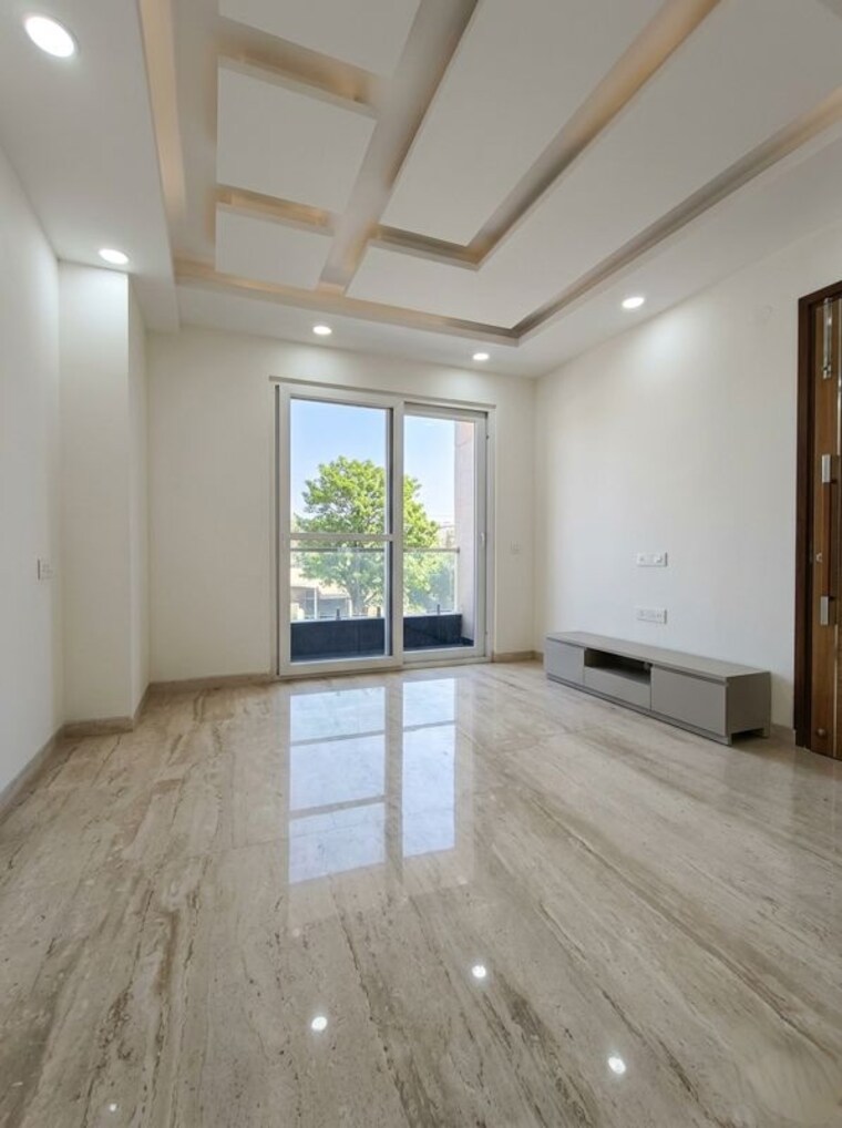 Room, rohini sector 7 4 Bedroom 1300 Sq.Ft. Builder Floor In Rohini Sector 7 Delhi 10637555