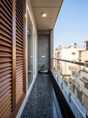 Balcony in 4 BHK Builder Floor at Rohini Sector 7 – for Sale