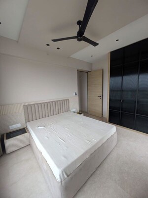 Bedroom in 2 BHK Apartment at Kalpataru Magnus, Bandra East – for Rent