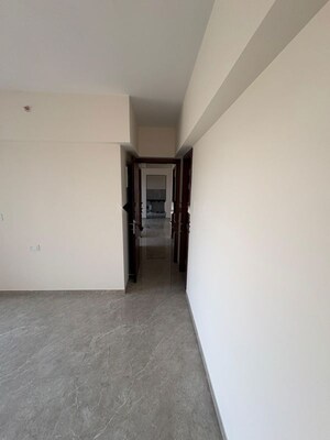 Room in 2.5 BHK Apartment at L And T Rejuve 360, Mulund West – for Rent