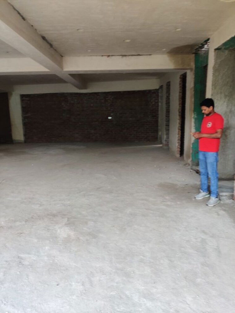 Team Area, arjun nagar Commercial Showroom 3000 Sq.Ft. In Arjun Nagar Delhi 10637631