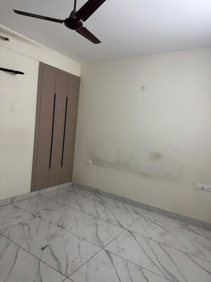 Room in 3 BHK Builder Floor at Aura Homes, Patiala Road – for Rent