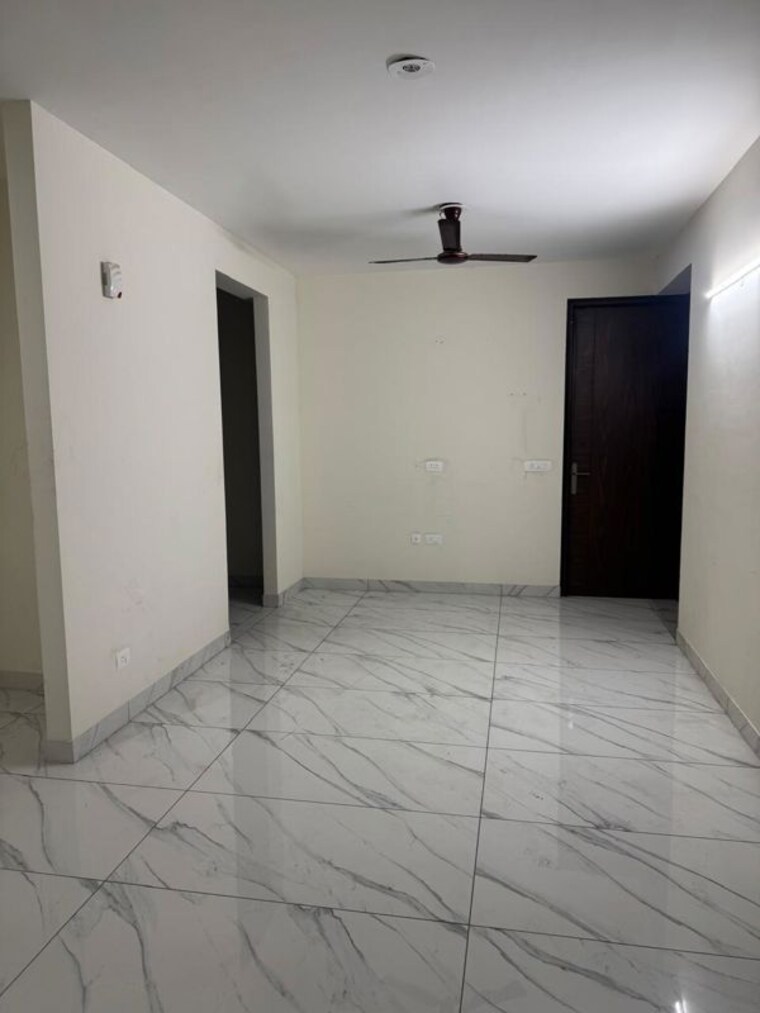 Room, aura-homes 3 Bedroom 1600 Sq.Ft. Builder Floor In Patiala Road Zirakpur 10637644