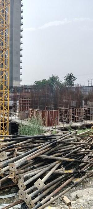 4 BHK Apartment – Exterior View View at Renowned Renox Thrive, Sector 10 Greater Noida - for Sale