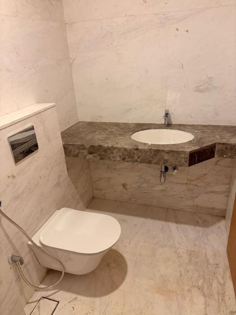 Bathroom, lodha-bellagio 2 Bedroom 992 Sq.Ft. Apartment In Powai Mumbai 10637637