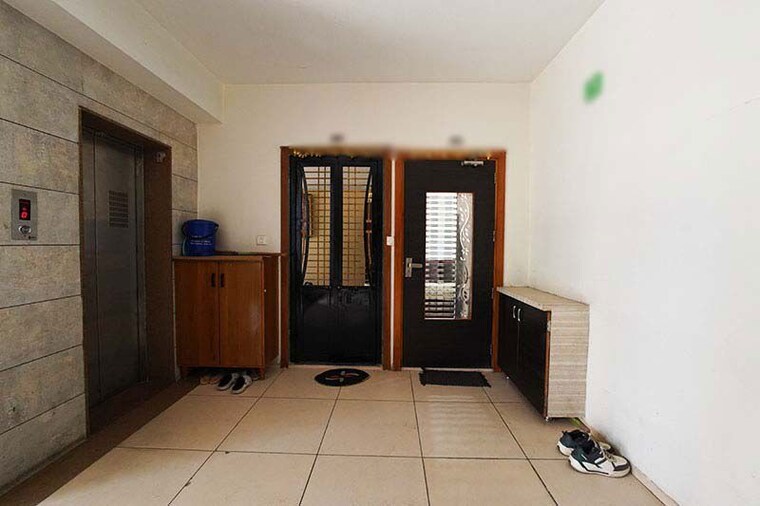 Living Room, chandlodia 2 Bedroom 140 Sq.Yd. Apartment In Chandlodia Ahmedabad 10637688