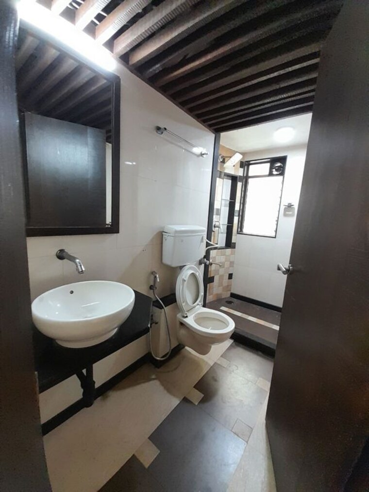 Bathroom, belscot-chs-ltd 4 Bedroom 1500 Sq.Ft. Apartment In Andheri West Mumbai 10637683