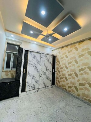 Kitchen in 1 BHK Builder Floor at Dlf Ankur Vihar – for Sale