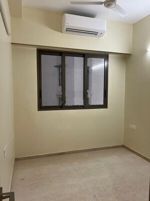 Room in 2 BHK Apartment at L And T Rejuve 360, Mulund West – for Rent