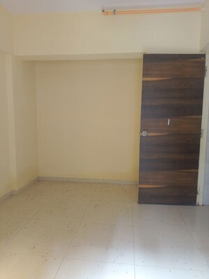 Room in 1 BHK Apartment at Morya residency Nalasopra, Nalasopara West – for Rent