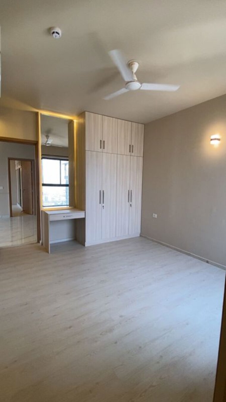 Room, m3m-sky-city 3 Bedroom 1828 Sq.Ft. Apartment In Sector 65 Gurgaon 10637729