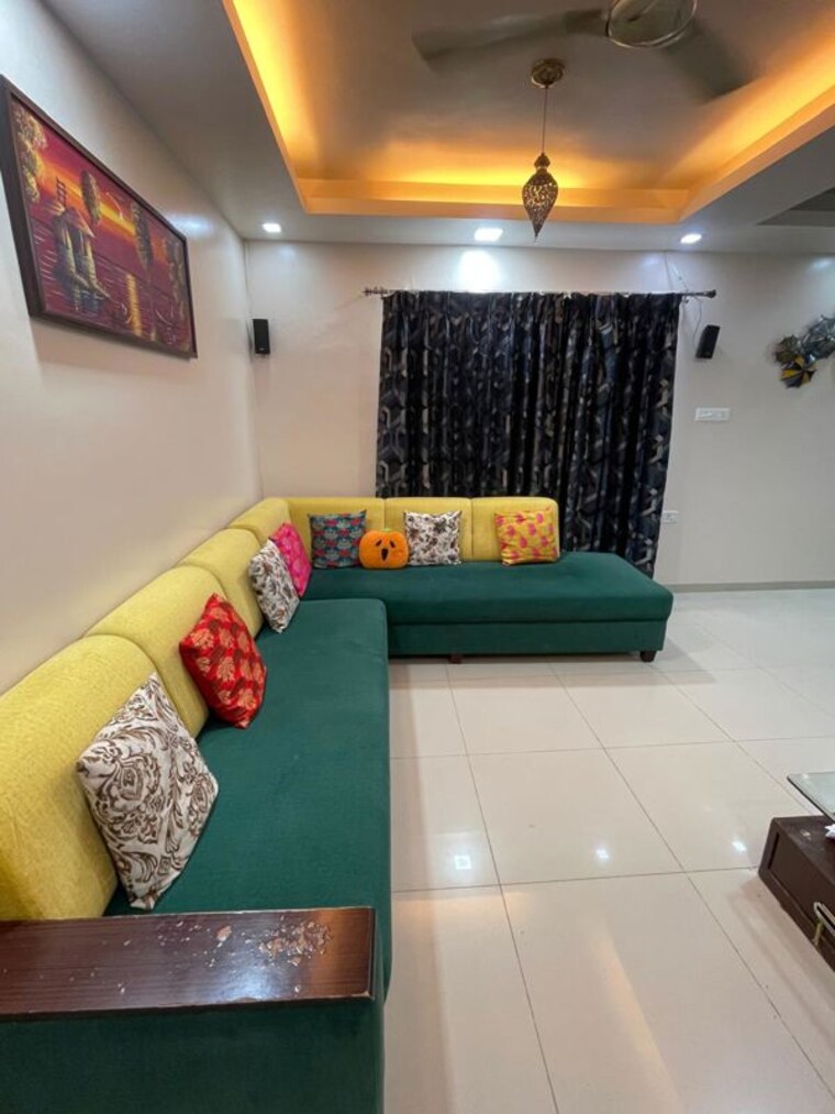 Living Room, karan-sara 2 Bedroom 1000 Sq.Ft. Apartment In Baner Pune 10637752