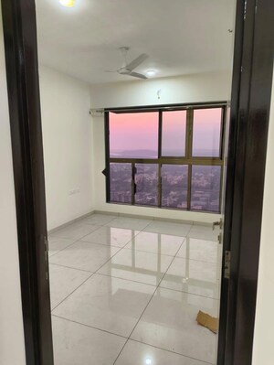 Room in 2 BHK Apartment at Chandak 34 Park Estate, Goregaon West – for Rent