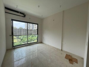 Room in 3 BHK Apartment at Adani Ten BKC, Bandra East – for Rent