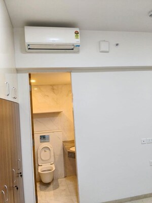 Furnished Amenities in 2.5 BHK Apartment at Lodha Bellagio, Powai – for Rent