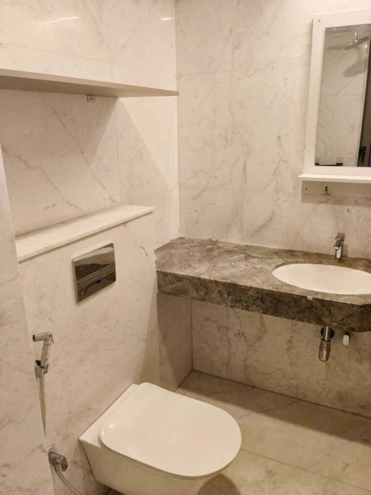 Bathroom, lodha-bellagio 2.5 Bedroom 1258 Sq.Ft. Apartment In Powai Mumbai 10637809
