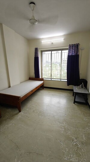 Room in 2.5 BHK Penthouse at Hari Om Puram, Aundh – for Rent