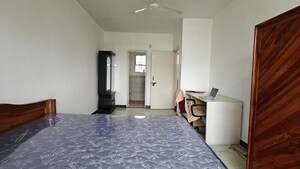 Room in 2.5 BHK Penthouse at Hari Om Puram, Aundh – for Rent