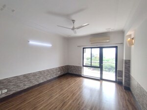 Room in 3 BHK Apartment at BPTP Freedom Park Life, Sector 57 – for Sale