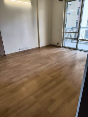Room in 3 BHK Apartment at BPTP Freedom Park Life, Sector 57 – for Sale