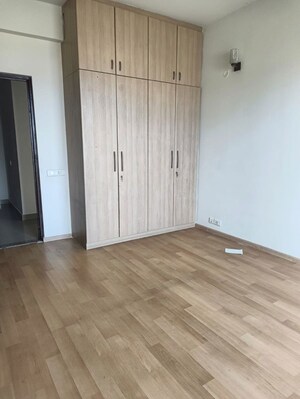 Room in 3 BHK Apartment at BPTP Freedom Park Life, Sector 57 – for Sale