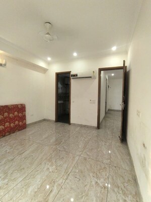Room in 3 BHK Builder Floor at Rohini Sector 7 – for Sale