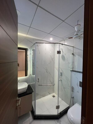 Bathroom in 3 BHK Builder Floor at Raj One Good Earth, Sector 71 – for Sale