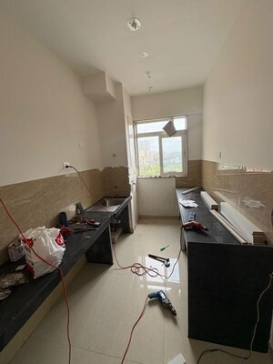 Team Area in 2 BHK Apartment at Hubtown Rising City, Ghatkopar East – for Rent