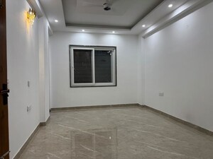 Room in 3 BHK Builder Floor at Rohini Sector 8 – for Sale