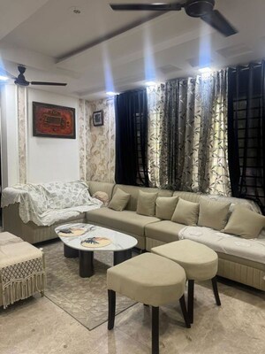 3 BHK Builder Floor For Sale in Rohini Sector 8