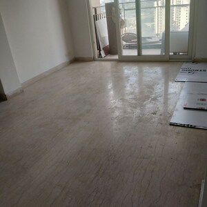 Room in 3 BHK Apartment at Vipul Greens, Sector 48 – for Rent