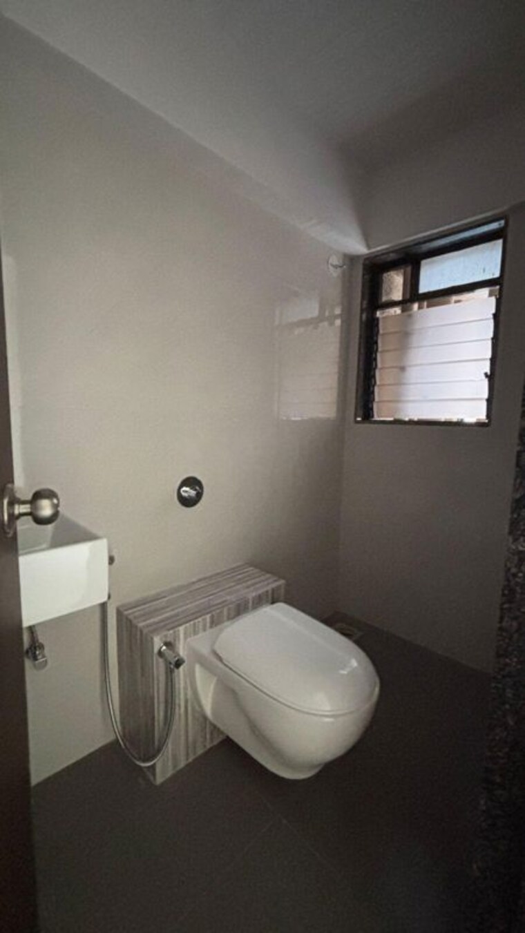 Bathroom, atul-horizon 1.5 Bedroom 755 Sq.Ft. Apartment In Bhandup West Mumbai 10637929