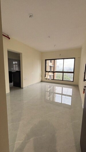 Room in 1.5 BHK Apartment at Atul Horizon, Bhandup West – for Rent